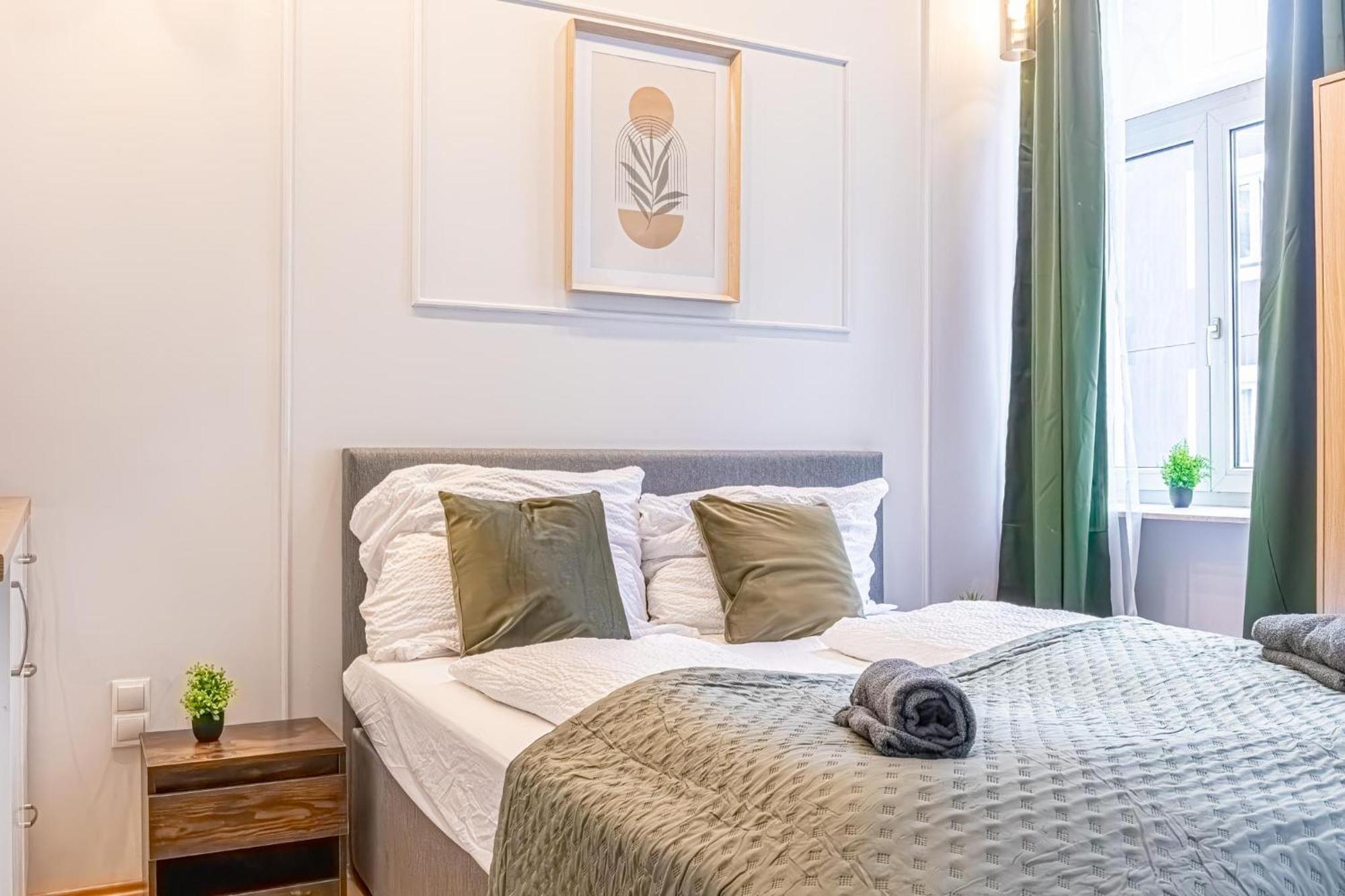 Comfy And Quiet At 12th District In Apartment Wien